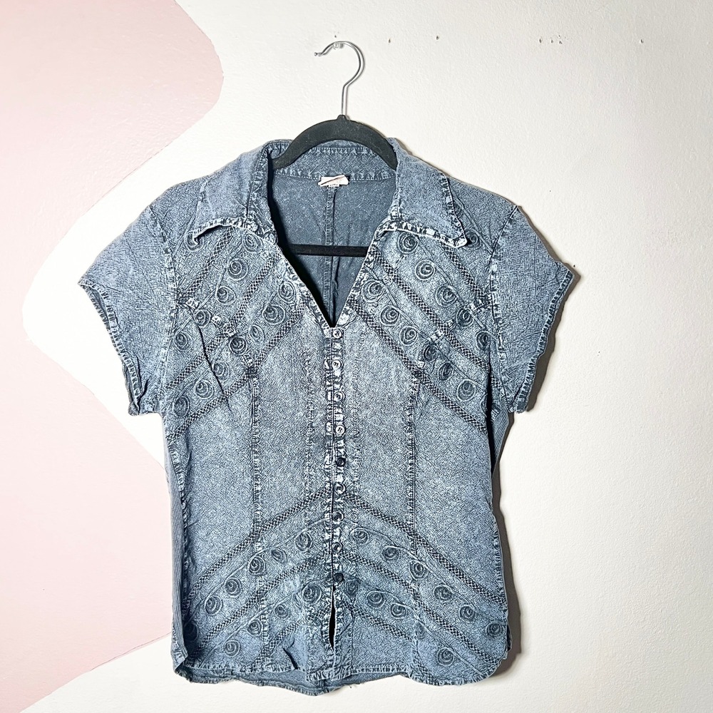 Giocam Button Shirt Women's XL Blue Denim Embroidered 100% Cotton Boho